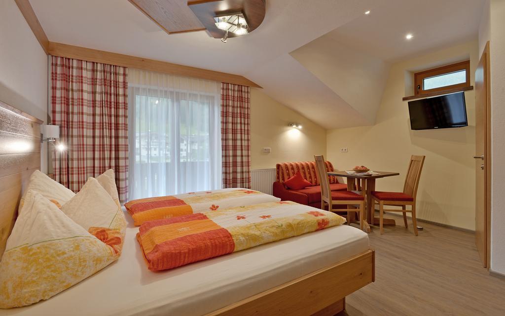 Hotel Haus Bergfriede Mayrhofen Esterno foto