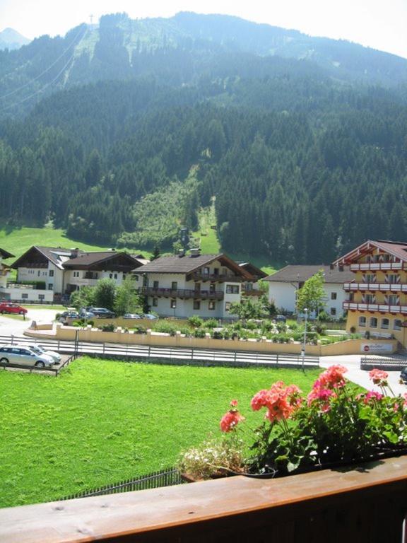 Hotel Haus Bergfriede Mayrhofen Esterno foto